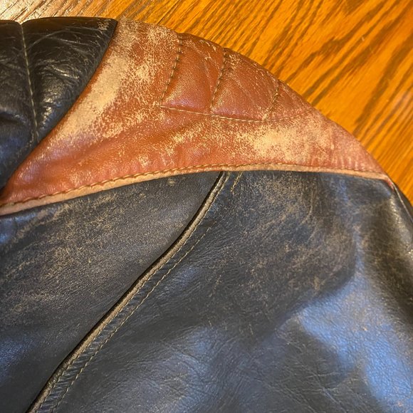 Vintage Moto Cuir Leather Jacket w/ Road Rash - Picture 8 of 14